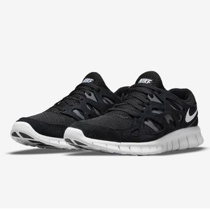 NWT Nike Free Run 2 Black/Dark Grey/White